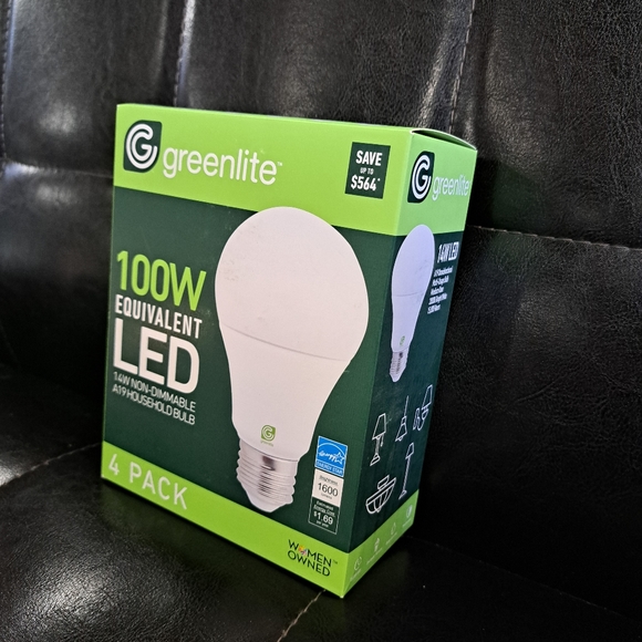 New in box Green Lite 100w Equivalent LED Lightbulbs - Picture 2 of 8